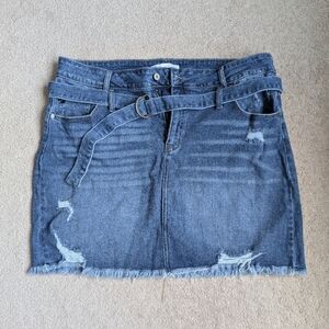 KanCan exclusively for Maurices Belted Frayed Denim Skirt size 18